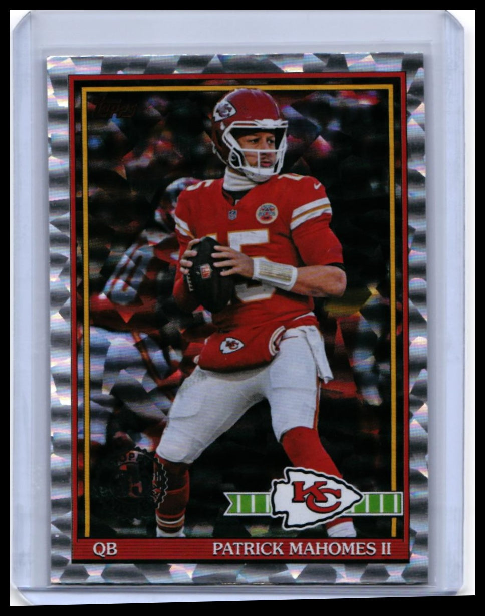 2025 Topps Patrick Mahomes II 1991 Throwback Cracked Ice #91TF-13 Chiefs QB — front